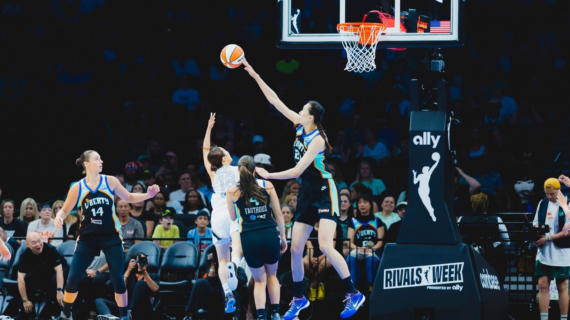 New York Dominates Vegas for 111-71 Win